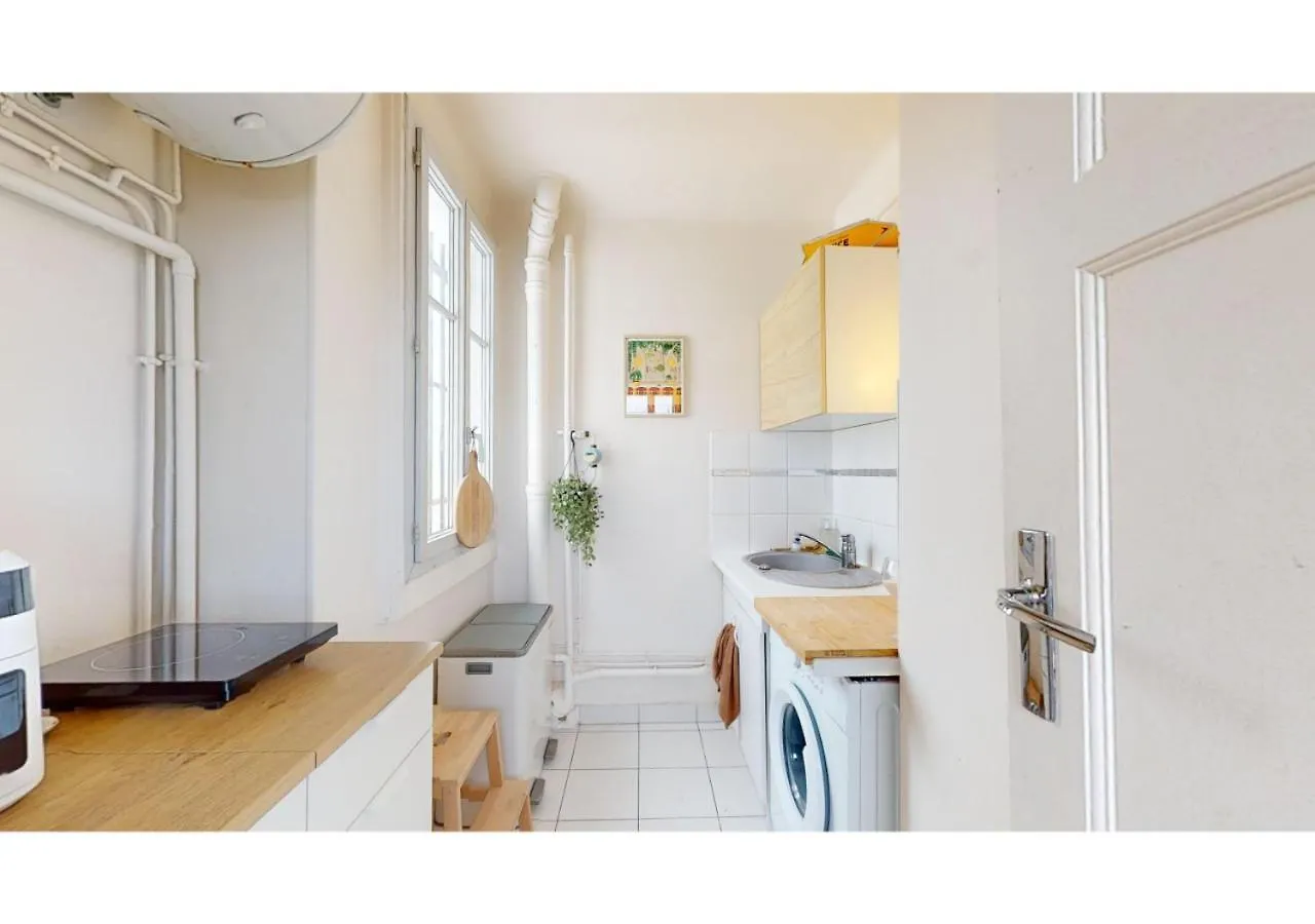 Joivy Charming Studio With Eiffel Tower View Apartment Paris